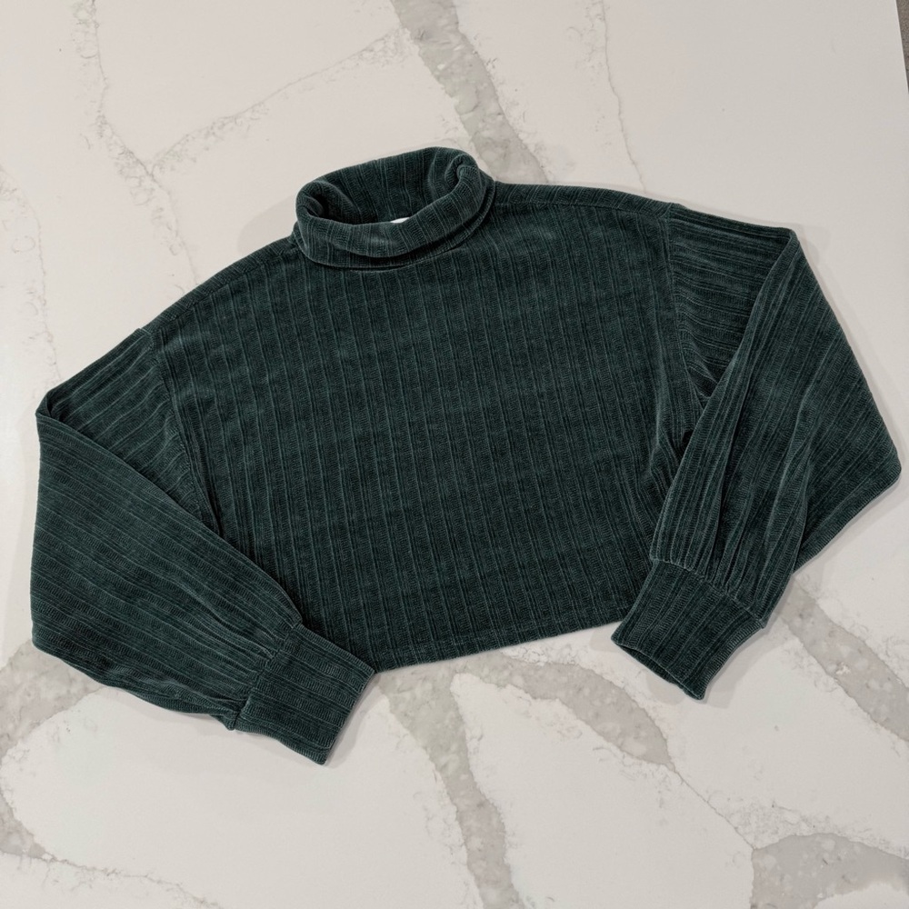 Altar’d State Cropped Velvet Chenille Turtleneck Sweater Women’s XS Forest Green